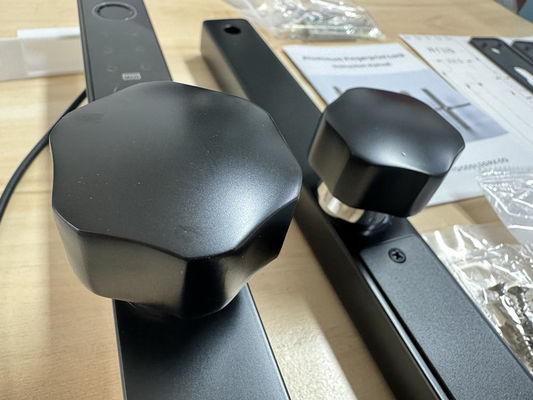 指紋 狭い枠 ドアロック IP65 防水